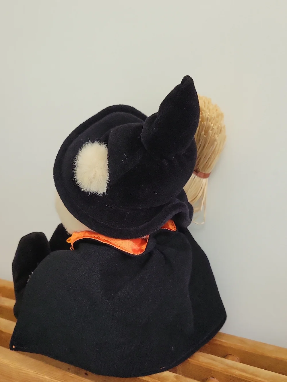 Starbucks 11th Edition In The Bearista Bear Collection Bear In Witch Costume